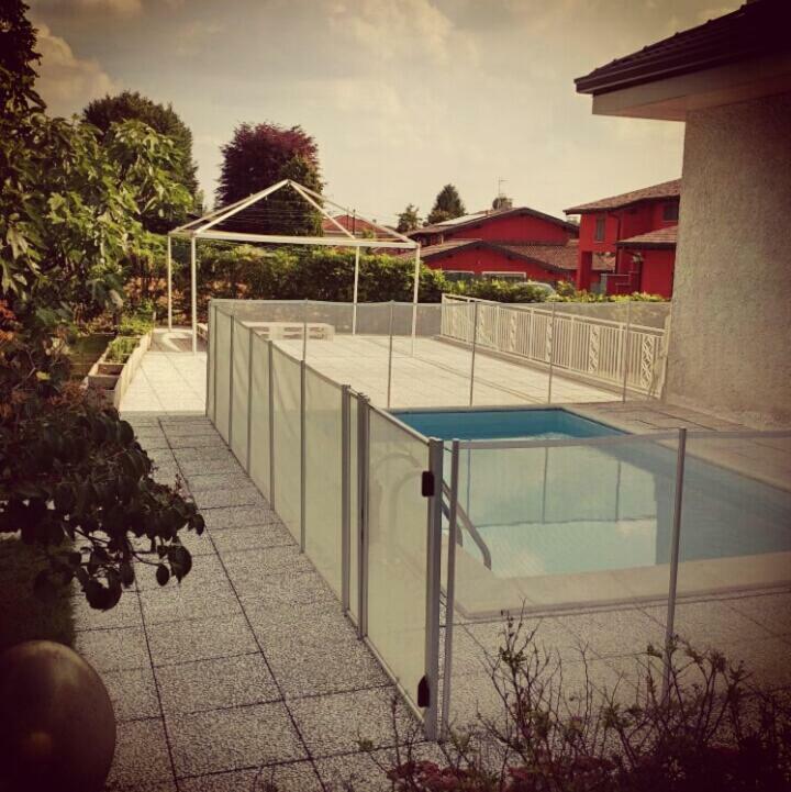 B&B Villa Monterosa Con Piscina Castronno Exterior photo